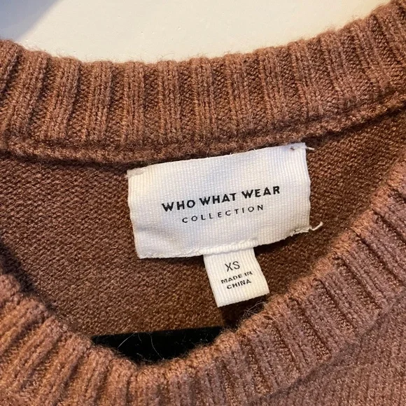 Who What Wear Natalie Cuffed Knit Sweater Top in Brown Clay - Picture 4 of 8